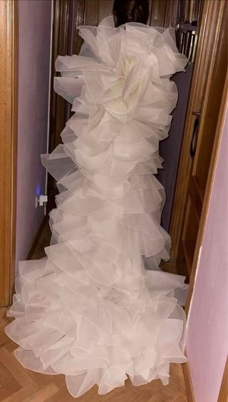 Vestido de boda gitana blanco y dorado