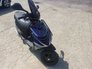 Piaggio Zip SP