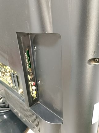 Televisor LG 32 pulgadas.