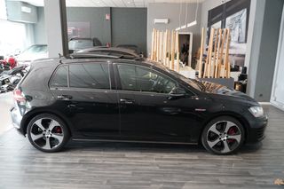 Volkswagen Golf GTI PERFORMANCE 230CV 