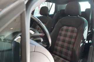 Volkswagen Golf GTI PERFORMANCE 230CV 