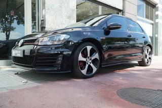 Volkswagen Golf GTI PERFORMANCE 230CV 