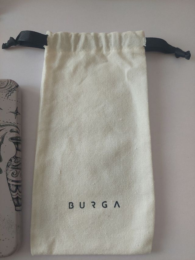 Funda Samsung S25 Burga Diseño Signo del zodiaco.