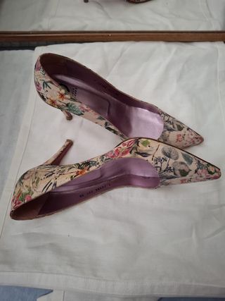 Zapatos de tacón floral talla 39
