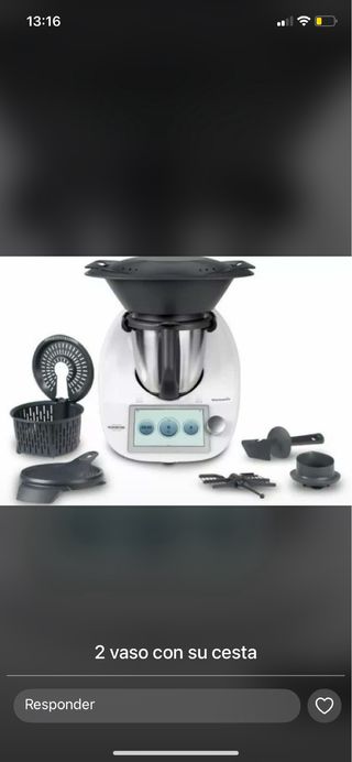 Thermomix con vaso y cesta.
Opción a dos vasos .