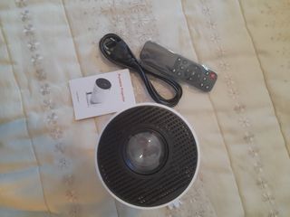 Proyector Portátil Ultra HD,nuevo sin uso