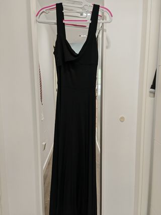 Vestido negro Mango