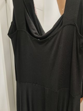 Vestido negro Mango