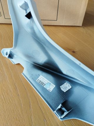 Tapa lateral BMW S1000XR 76817924512