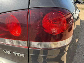 PILOTO TRASERO DERECHO VOLKSWAGEN TOUAREG