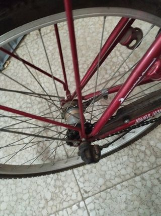 Bicicleta Raleigh Rosa y Blanca