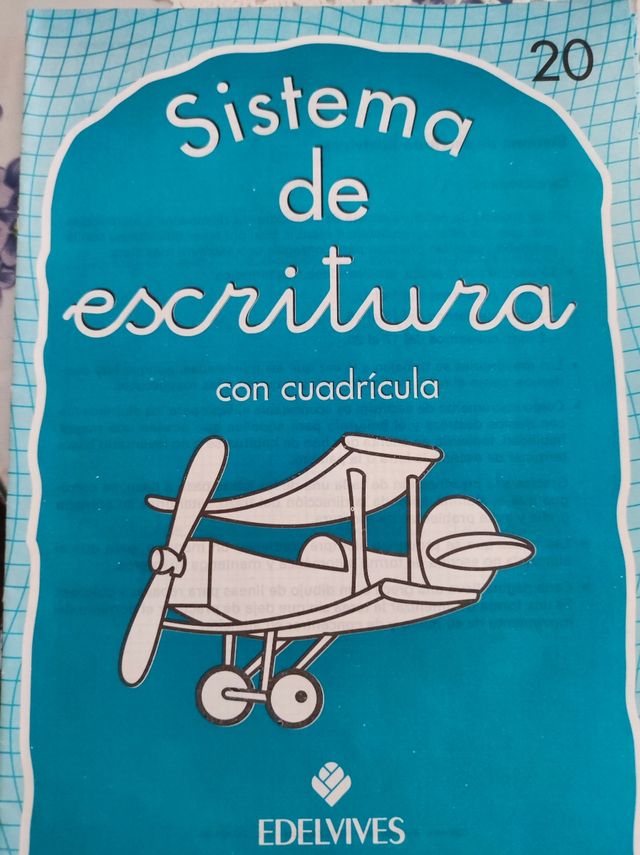 Sistema de escritura con cuadrícula EDELVIVES