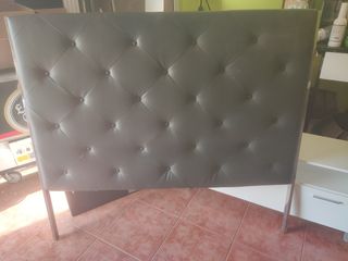 Cabecero de polipiel gris