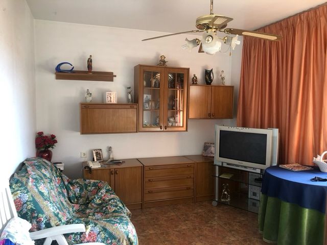 Piso en Calle Granada, 3 dormitorios