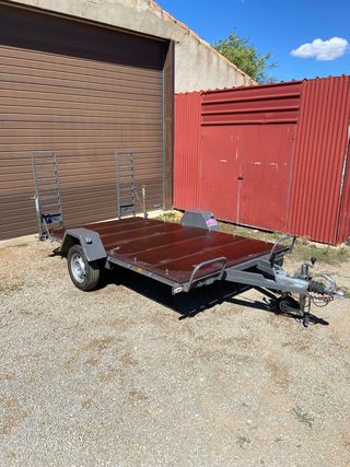 Remolque plataforma 310x180 de carga