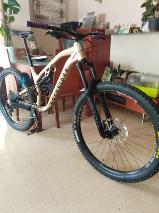 ROCKRIDER FEEL 700 LT Talla L
 
