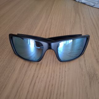 Oakley Fuel Cell Polarizadas OO9096-D8