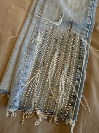 Pantalón vaquero mujer con pedrería