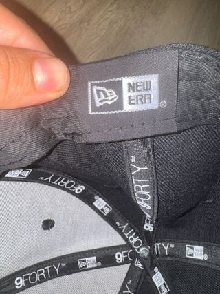 New Era NY Yankees 9FORTY – Gorra Negra Ajustable