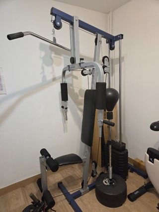 Máquina de pesas multiusos