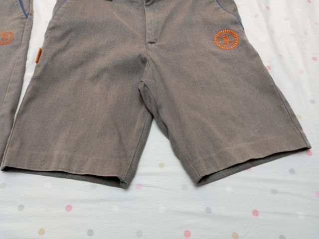 2 Pantalónes cortos/Bermuda Escolapios Talla 10
