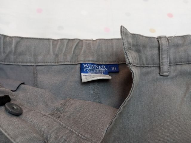 2 Pantalónes cortos/Bermuda Escolapios Talla 10