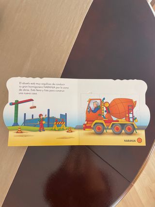 Caillou. Los colores. Libro puzle