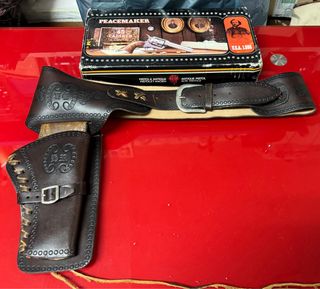 Funda y cinturón de balas para disfraz