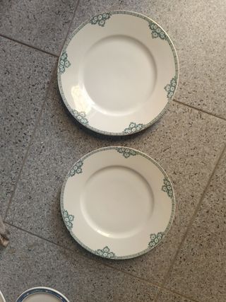 Dos platos antiguos de cerámica Bavaria