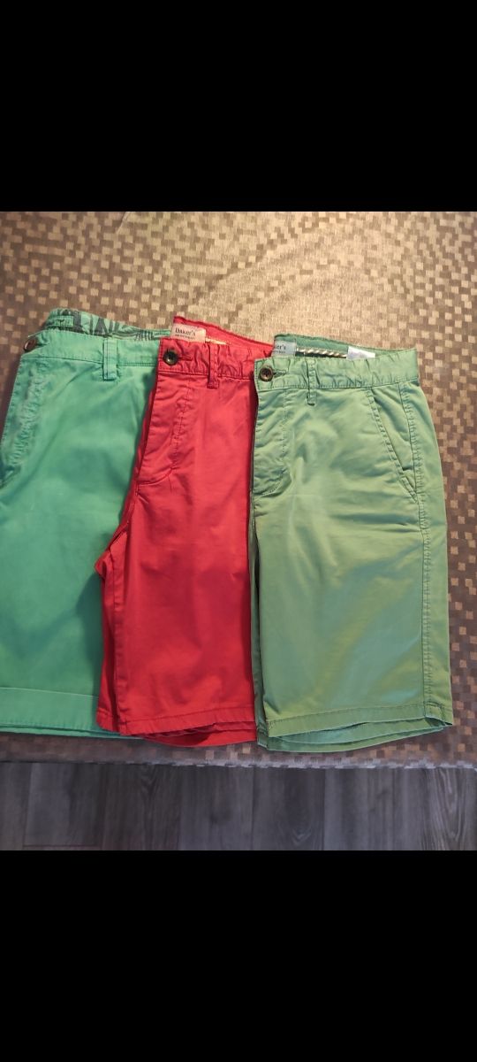 Lote 3 Pantalones Cortos Chico T. 30 y 34