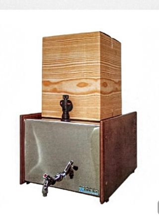 Refrigeratore per vino