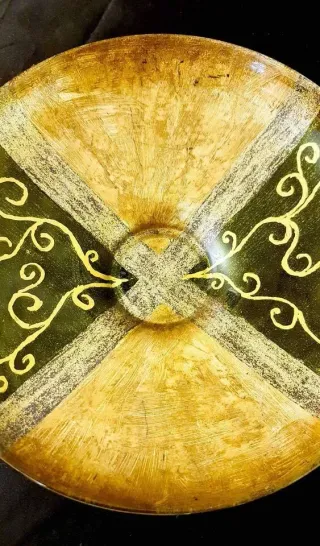 Centro tavola/fruttiera in vetro decorata a mano