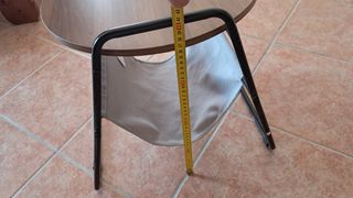 Mesa auxiliar revistero