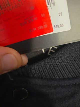 Chaqueta Bomber BOSS Negra con Mangas Beige