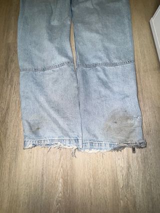 Zara Vaqueros Azules con Cremalleras – Corte Ancho
