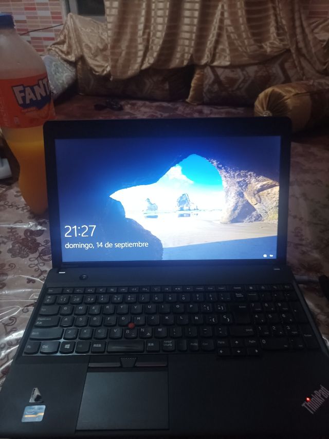 Ordenador Lenovo Negro