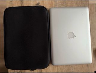 MacBook Pro 13 i7 250GB SSD 8 GB RAM