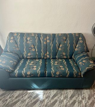 Sofá cama de 2 plazas en buen estado