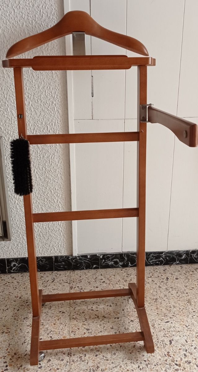 Galán de noche de madera