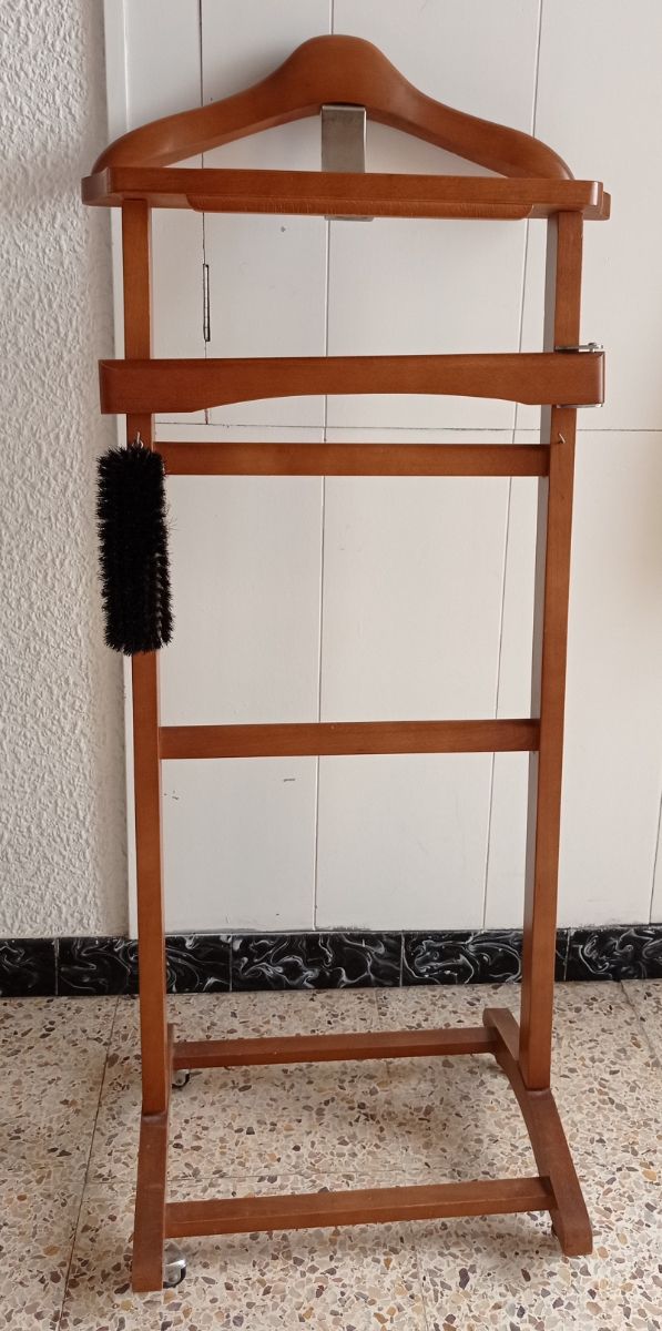 Galán de noche de madera