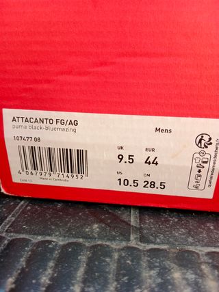 Scarpe da calcio Puma nere e blu