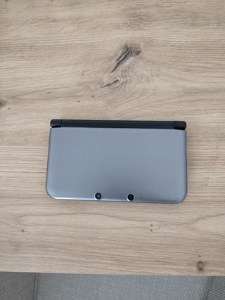 Nintendo 3DS XL Gris+ todos los juegos+ cargador