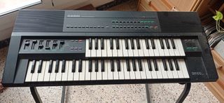 Organo electrico con soporte y funda de transporte