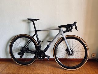 Bicicleta de carretera Basso diamante