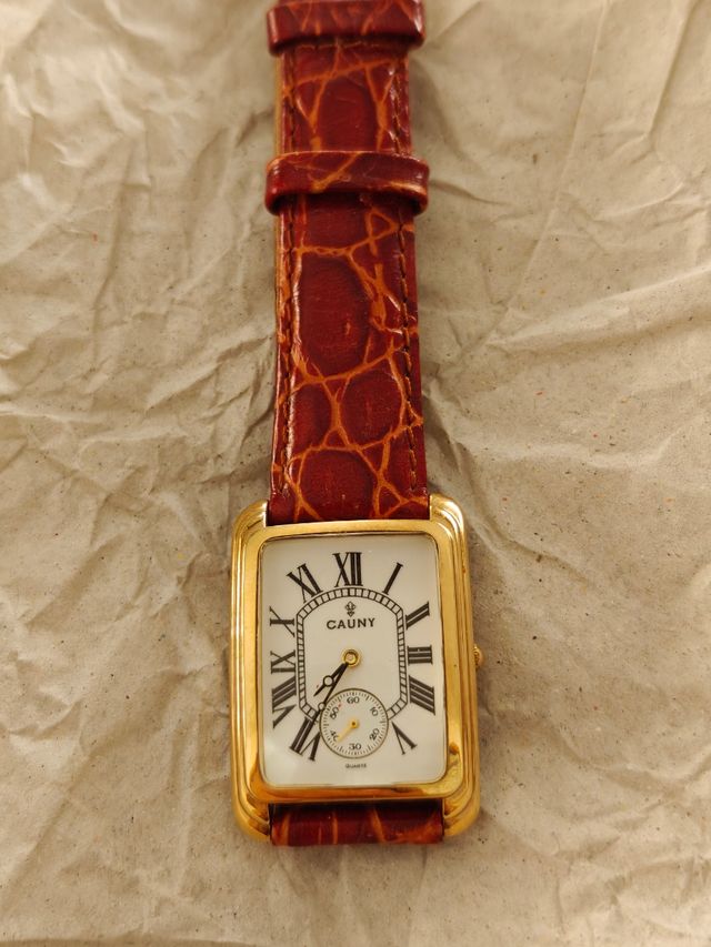 Reloj Cauny Rectangular Dorado