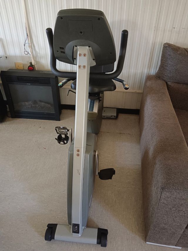 Bicicleta Estática Matrix R1X