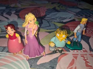Lote 4 figuras PVC