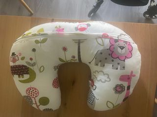Cojín de Lactancia Materna con Diseño Infantil