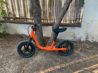 Bicicletta MINI senza pedali arancione
