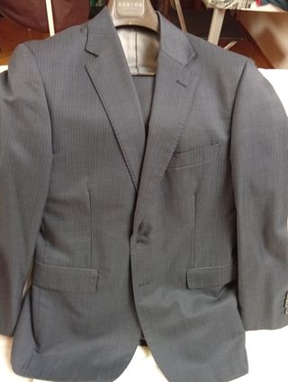 Traje de caballero gris